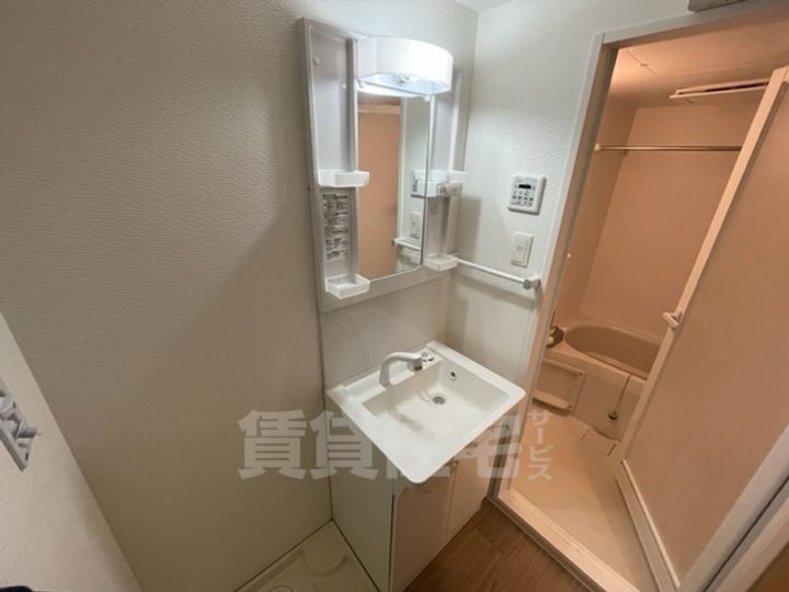 大阪府大阪市都島区内代町2丁目の賃貸マンションの内装