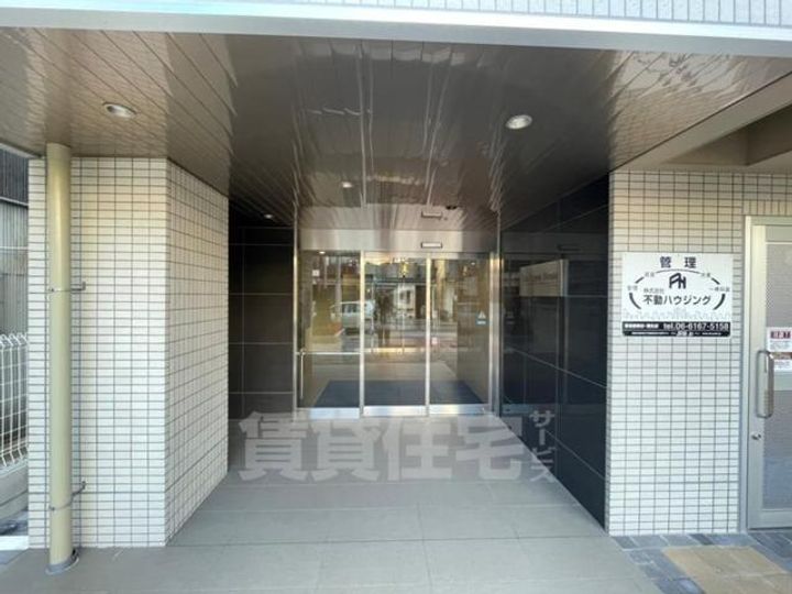 大阪府大阪市都島区内代町2丁目の賃貸マンションの玄関