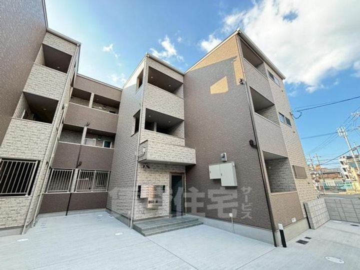 クレセル利倉東2の外観