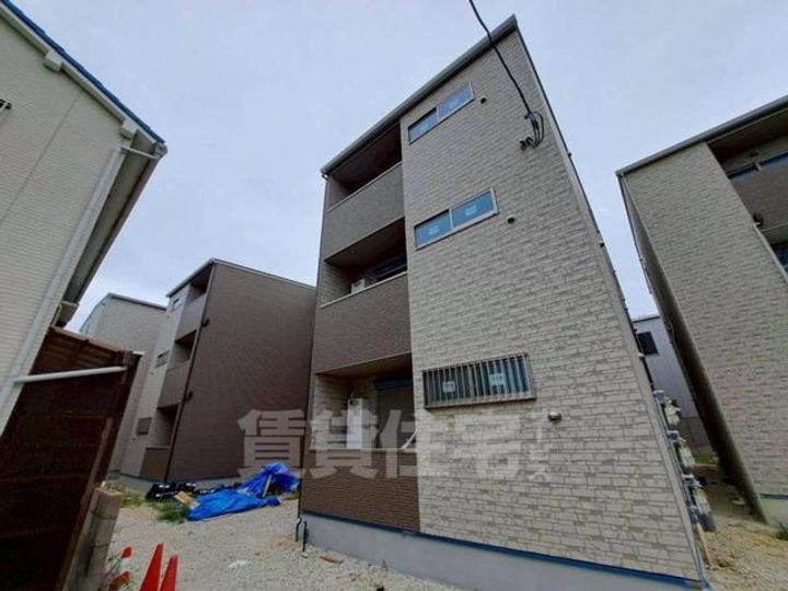 クレセル利倉東2の外観