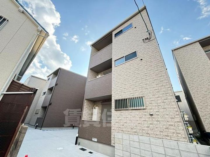 クレセル利倉東2の外観