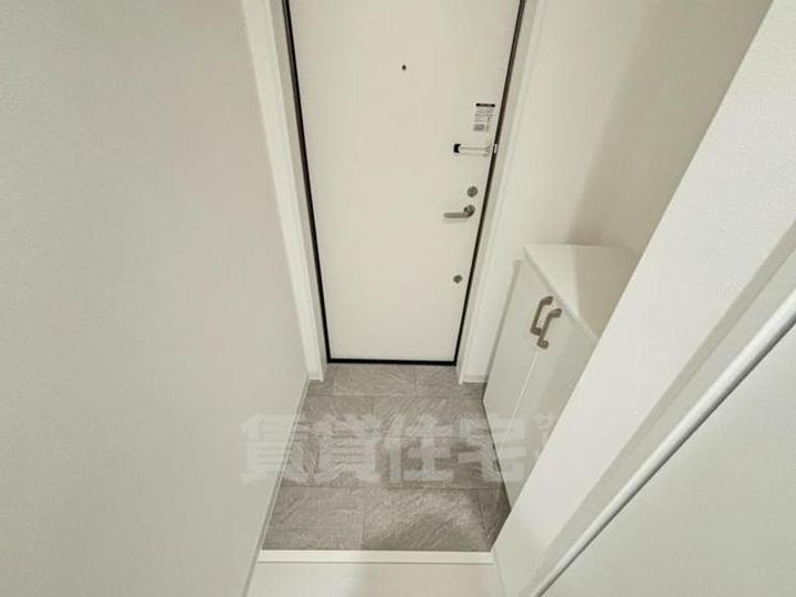 クレセル利倉東2の玄関