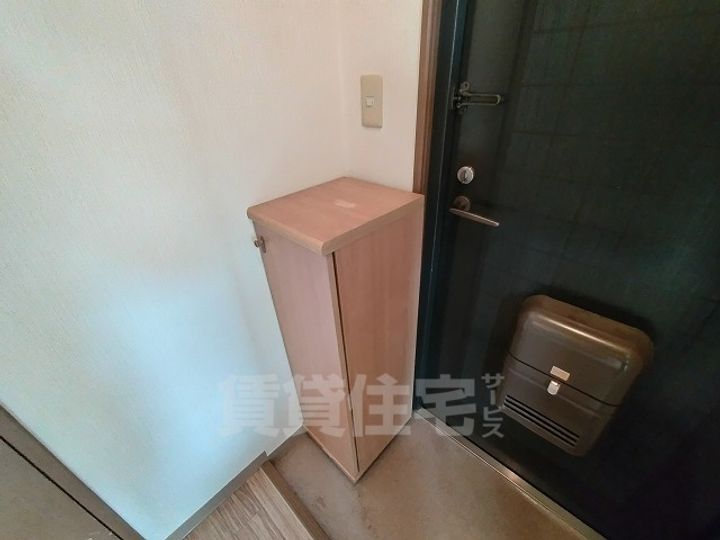 双葉ハイツの玄関