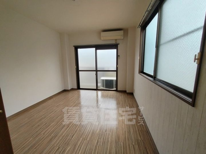 双葉ハイツの居間