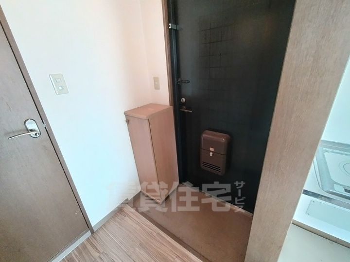 双葉ハイツの玄関