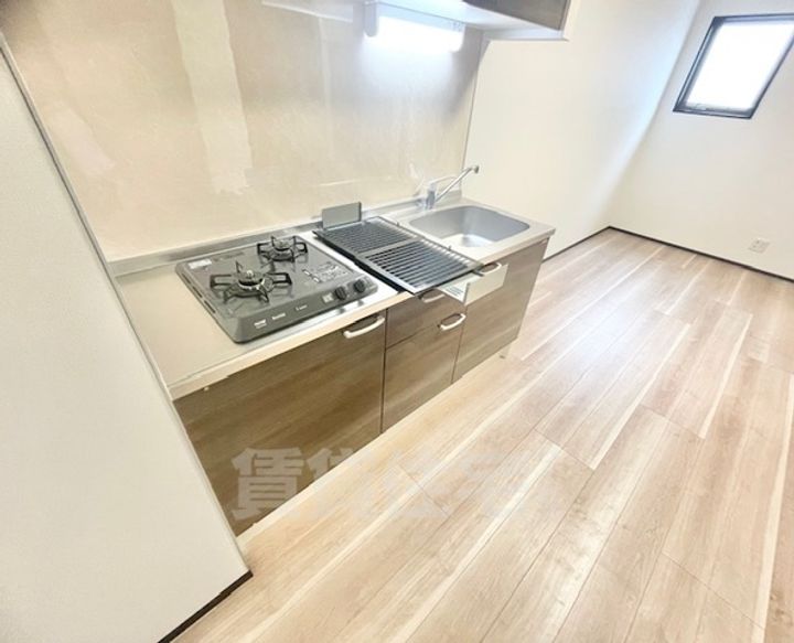 大阪府茨木市春日1丁目の賃貸アパートのキッチン