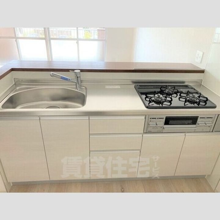 レジデンス光和3のキッチン