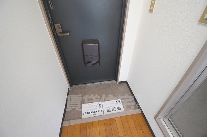 メゾン・エトワール101の玄関