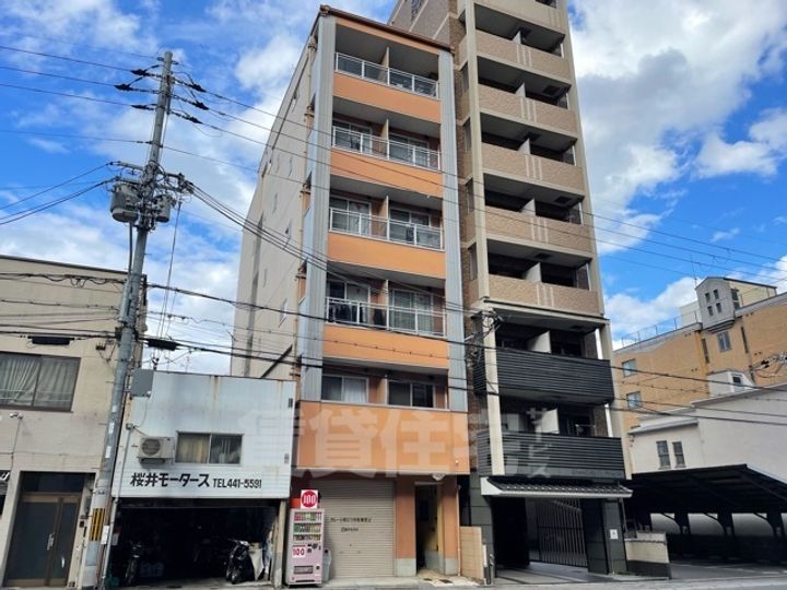 アルカス今出川の外観