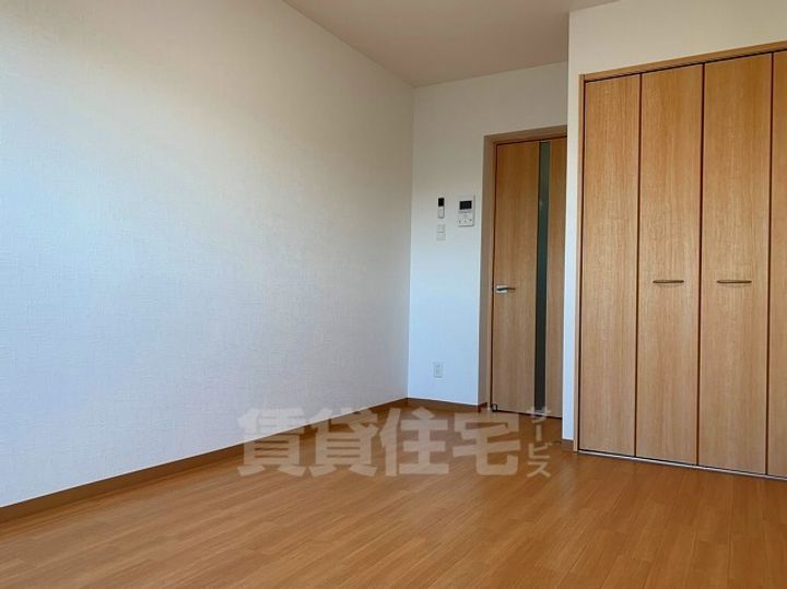 愛知県名古屋市瑞穂区雁道町2丁目の賃貸マンションの居間