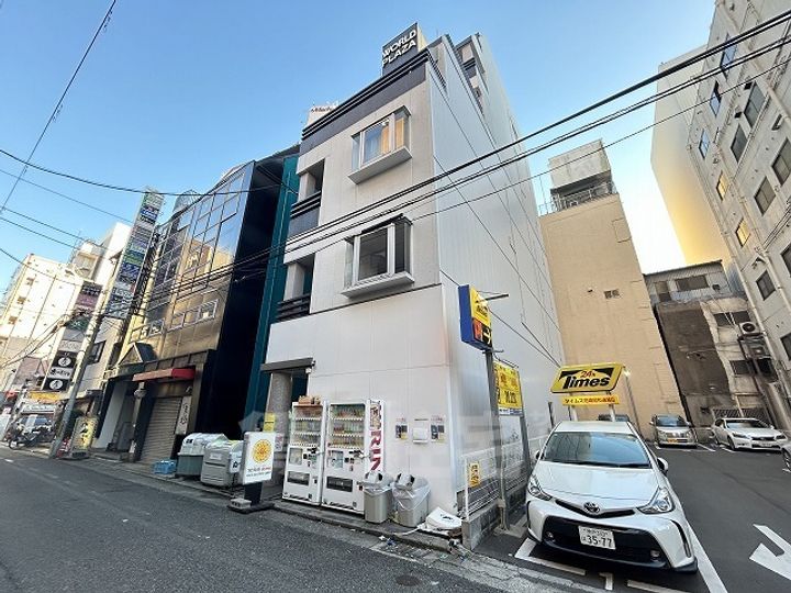 ワールドプラザ尼崎の外観