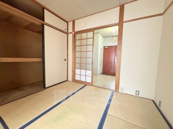 富家マンションの内装