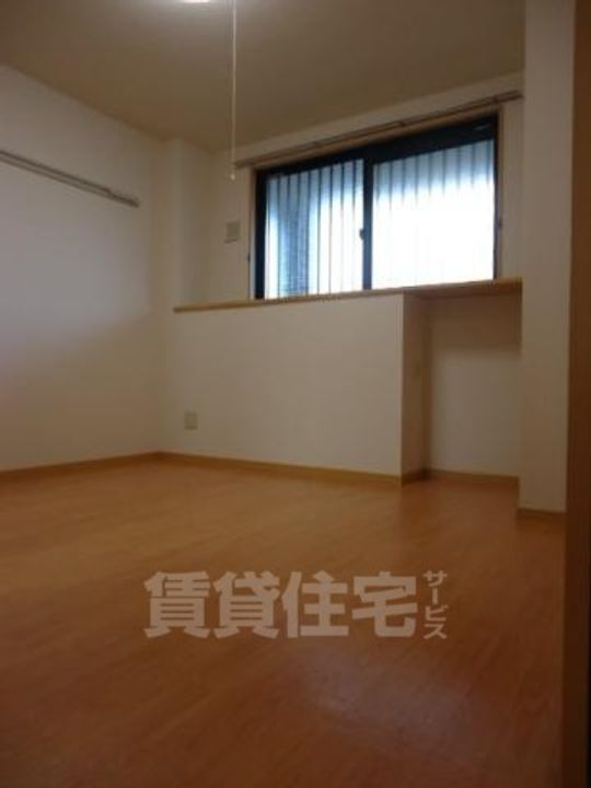 大阪府豊中市桜の町7丁目の賃貸マンションの内装