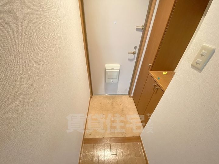 サンライズ・フジの玄関