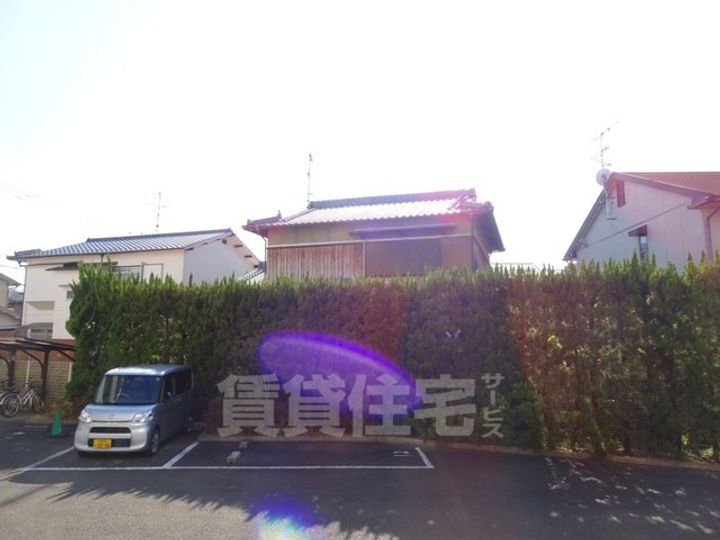 ドミトリーインテリジェンスの周辺