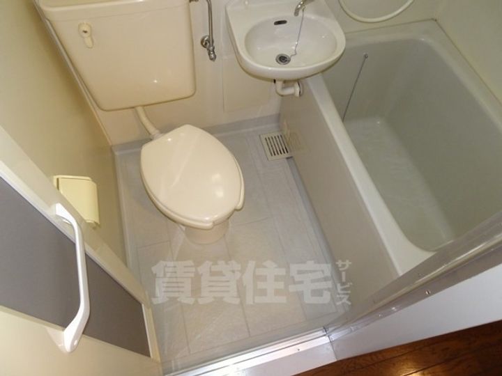 ドミトリーインテリジェンスの風呂