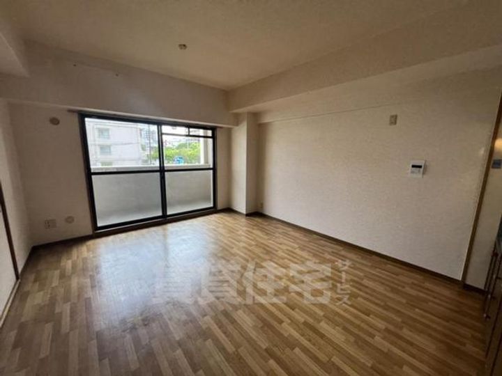 大阪府大阪市西淀川区歌島3丁目の賃貸マンションの居間