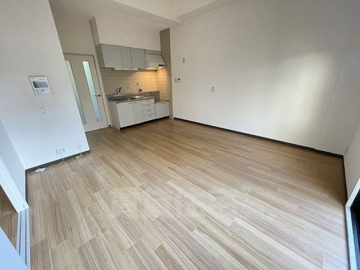 デルニエハイツの居間