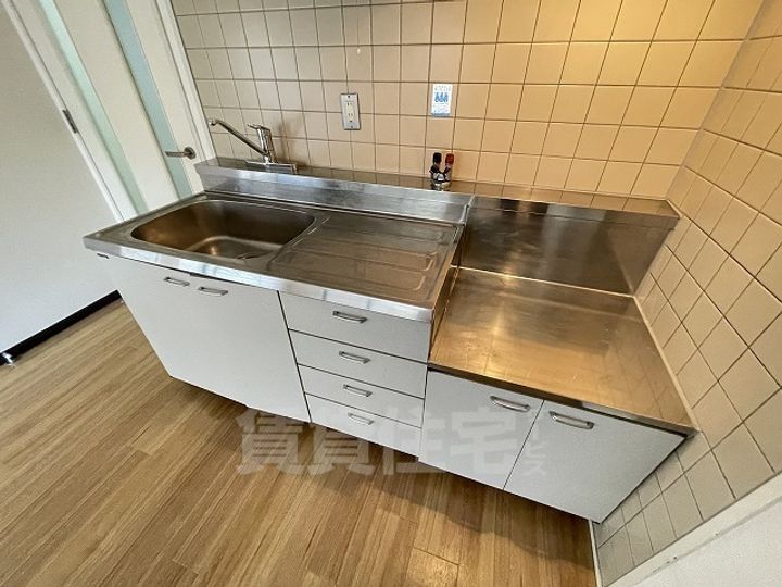 デルニエハイツのキッチン