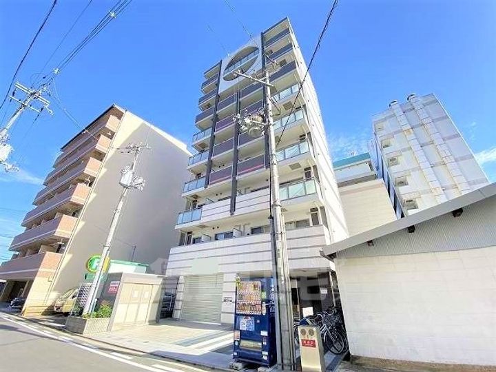 奈良県奈良市大宮町6丁目の賃貸マンションの外観