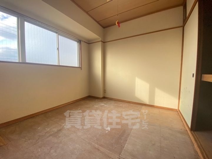 小松マンションの寝室