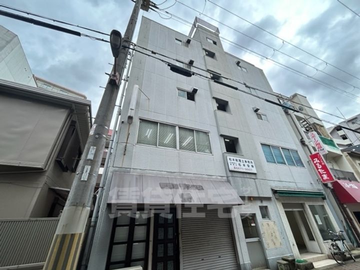 エスタ住吉公園の外観