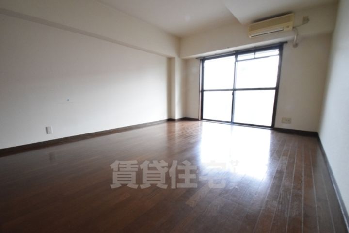 大阪府大阪市住吉区山之内4丁目の賃貸マンションの内装