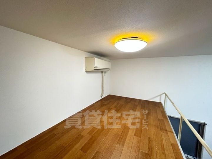 メモリアルタウンE棟の寝室