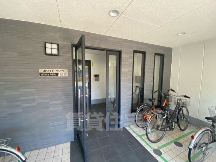 大阪府大阪市住吉区山之内4丁目の賃貸マンションの玄関
