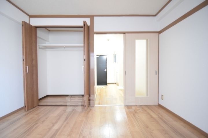 大阪府大阪市住吉区我孫子東3丁目の賃貸マンションの居間