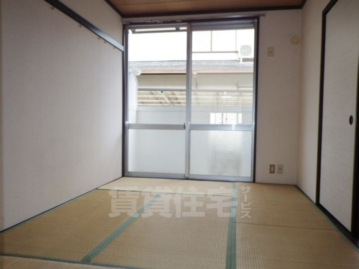 フラットNの居間