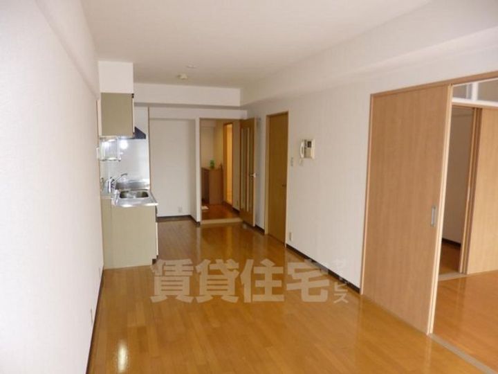 大阪府大阪市西淀川区出来島2丁目の賃貸マンションの内装