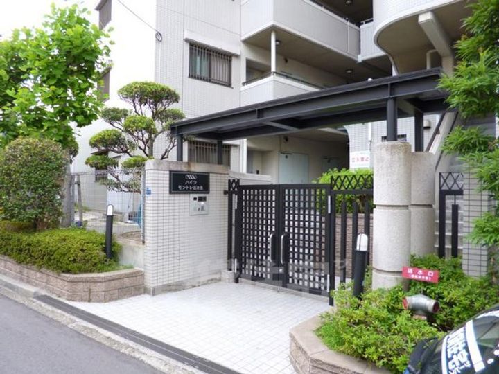 大阪府大阪市西淀川区出来島2丁目の賃貸マンションの玄関