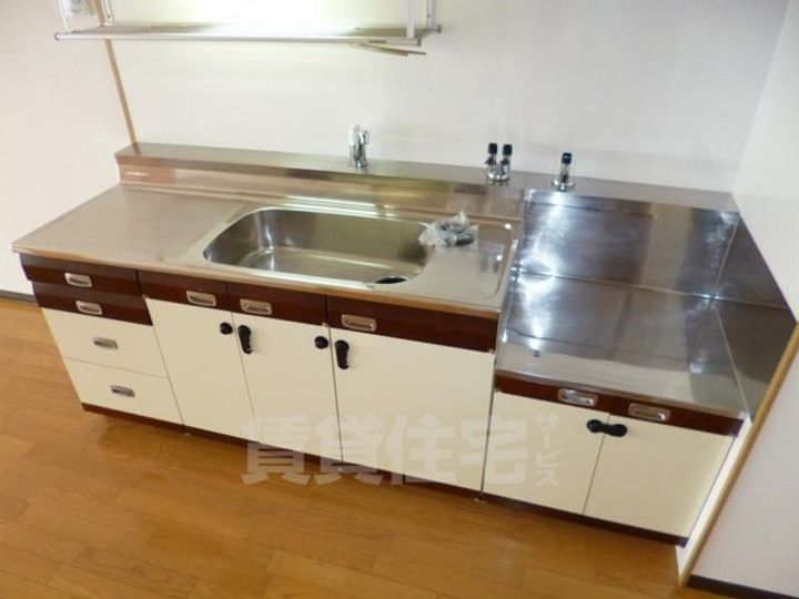 大阪府大阪市西淀川区出来島2丁目の賃貸マンションのキッチン