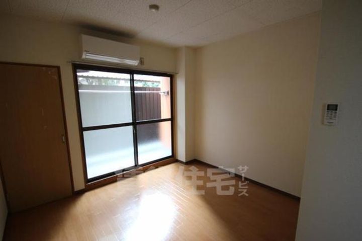 大阪府大阪市西淀川区御幣島2丁目の賃貸マンションの内装