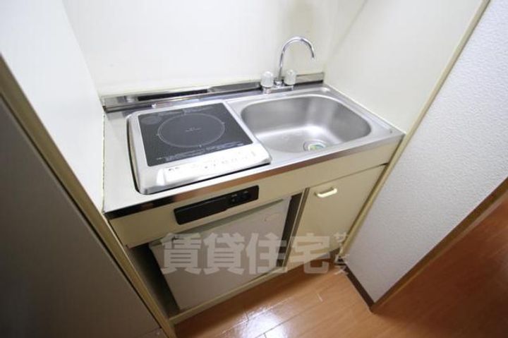 大阪府大阪市西淀川区御幣島2丁目の賃貸マンションのキッチン