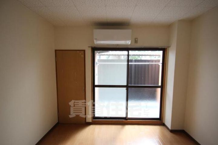 大阪府大阪市西淀川区御幣島2丁目の賃貸マンションの寝室