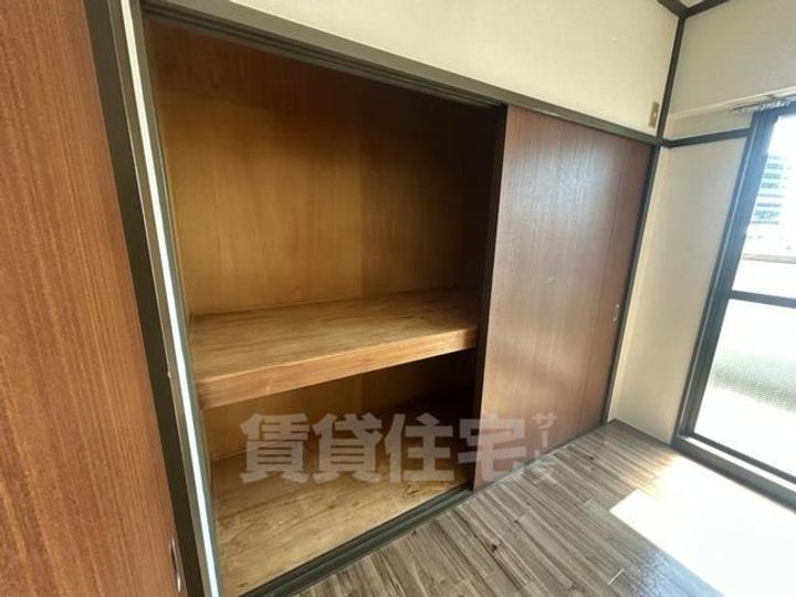 大阪府大阪市淀川区三津屋北2丁目の賃貸マンションの内装
