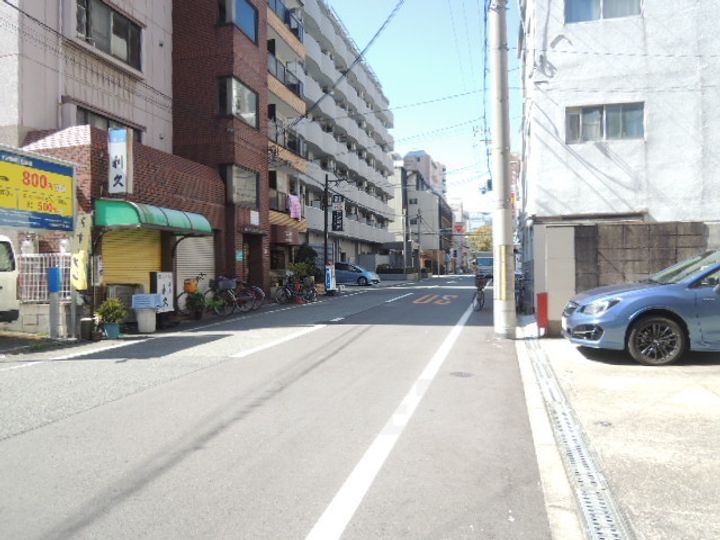 メゾンベルキャステルの周辺