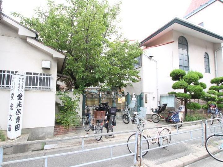 メゾンベルキャステルの周辺