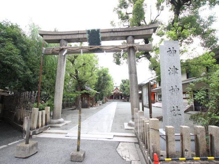 メゾンベルキャステルの周辺