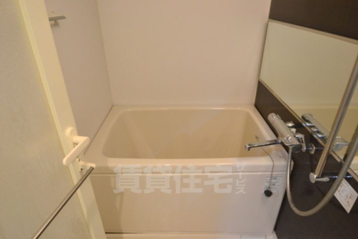 大阪府大阪市淀川区西宮原3丁目の賃貸マンションの風呂
