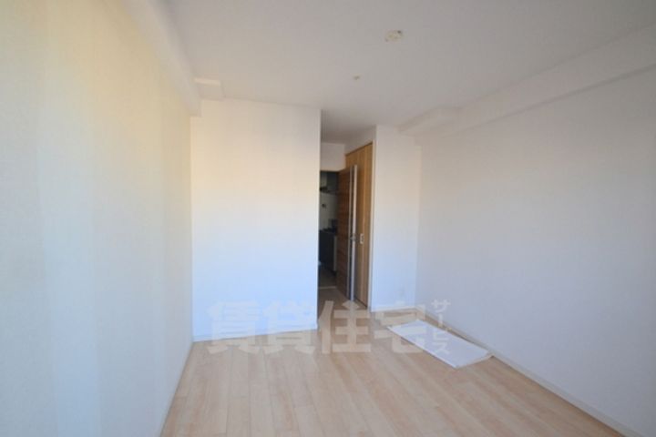 大阪府大阪市淀川区西宮原3丁目の賃貸マンションの寝室