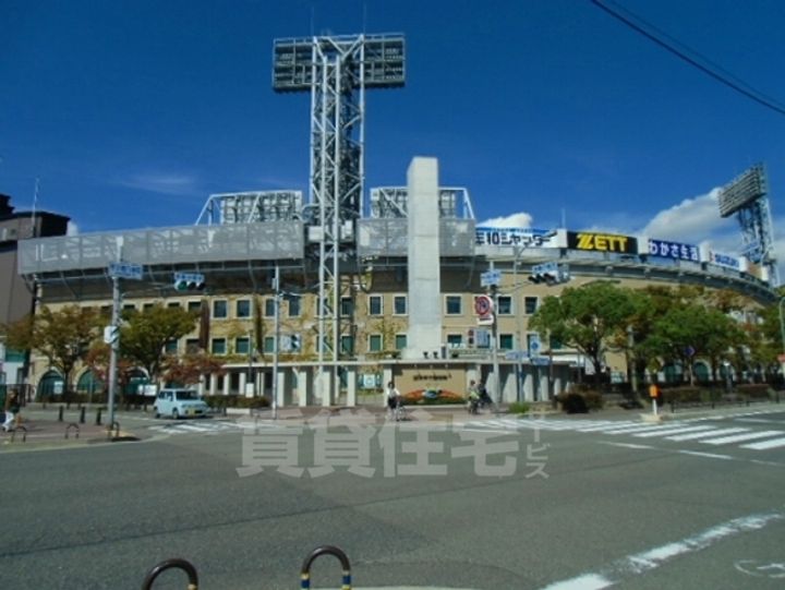 ヴィラ甲東園の周辺