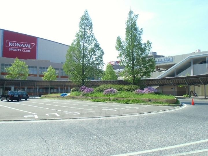 メゾン高松V B棟の周辺