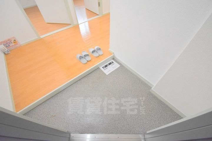 コーポフェニックスの玄関