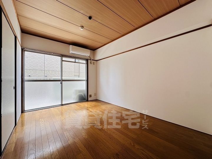 アベニュービルの寝室