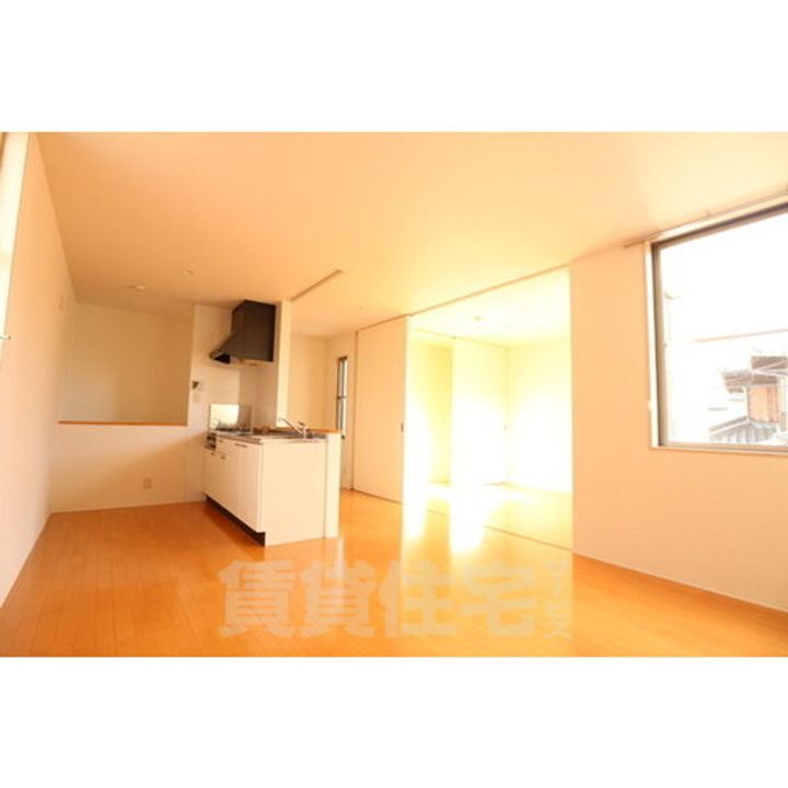 愛知県名古屋市千種区希望ケ丘4丁目(一戸建)の賃貸物件の居間