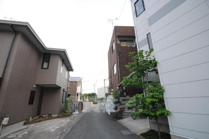 さくらビル昆陽池の周辺