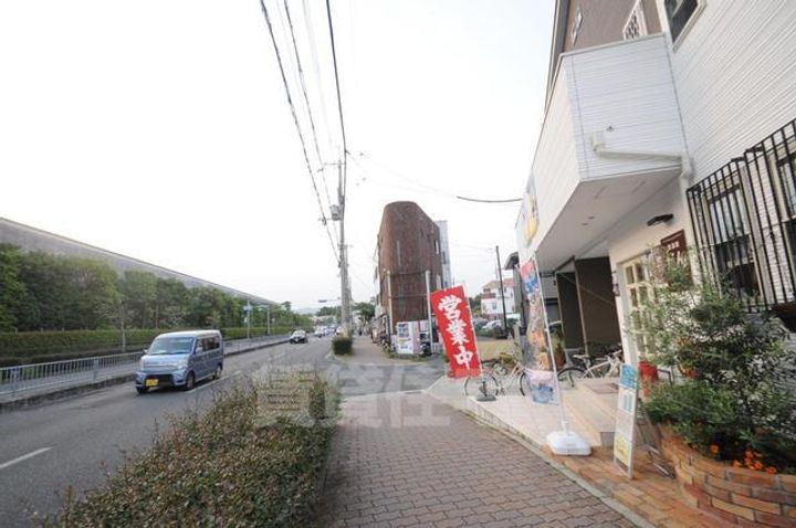 さくらビル昆陽池の周辺